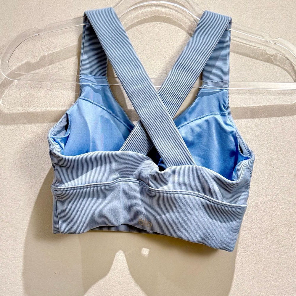 ALO Yoga Baby / Sky Blue Sports Bra Womens Size XS - Picture 2 of 3